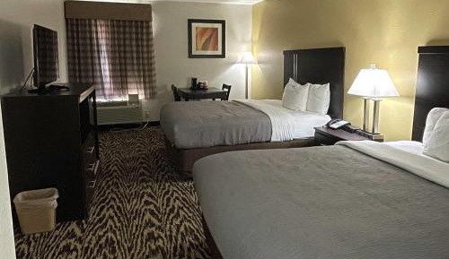 Queen Room with Two Queen Beds - Non-Smoking