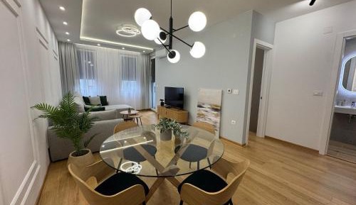 One-Bedroom Apartment with Terrace