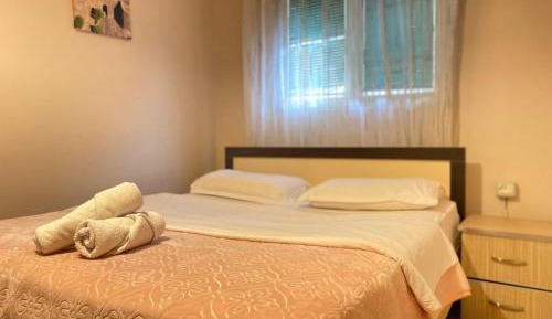 Economy Triple Room with Shared Bathroom