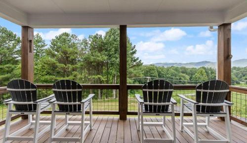 One-Bedroom Holiday Home