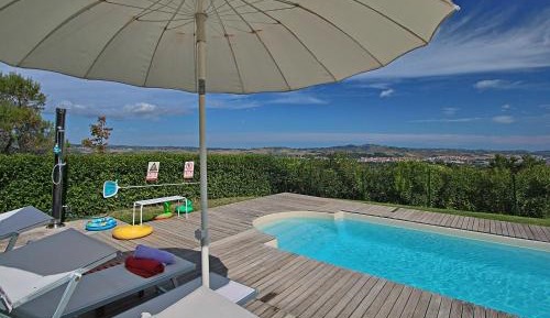 One-Bedroom Holiday Home