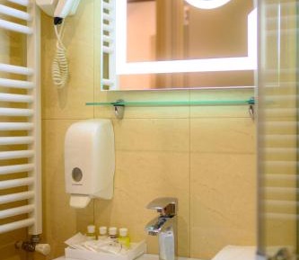 Suite with Spa Bath