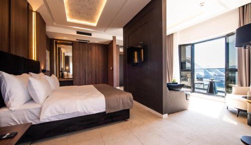 Suite with Balcony
