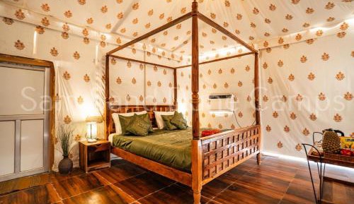Queen Suite with Spa Bath