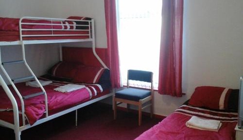 Quadruple Room with Shared Bathroom