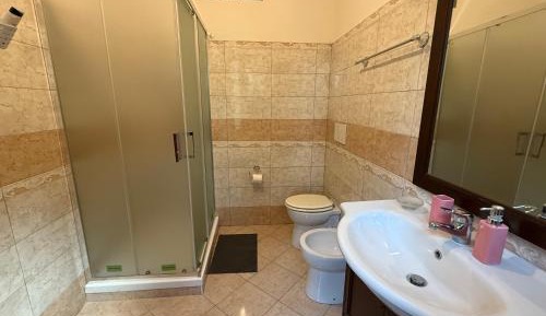 Deluxe Double Room with Shower