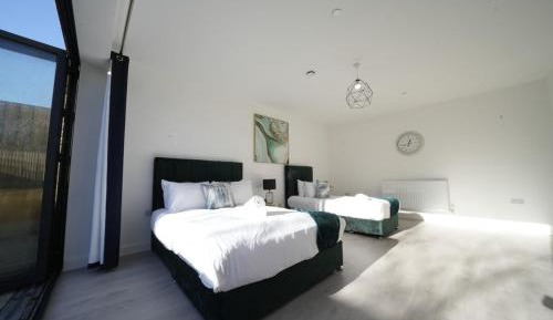 Triple Room with Shared Bathroom