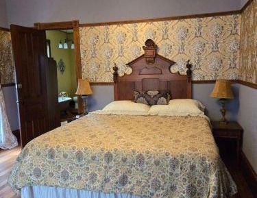 King Room with Balcony