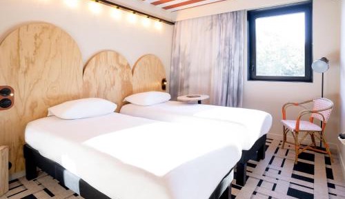 Standard Twin Room