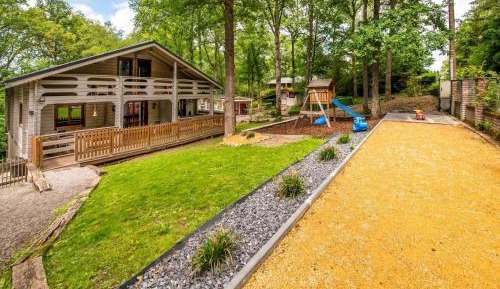 Five-Bedroom Holiday Home