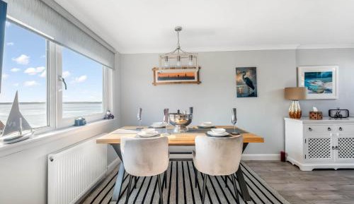 Family Two-Bedroom Apartment with View