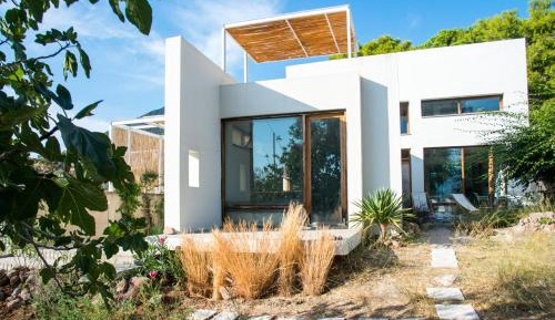 Villa - Beach Front