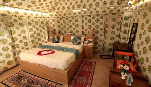 Deluxe King Room