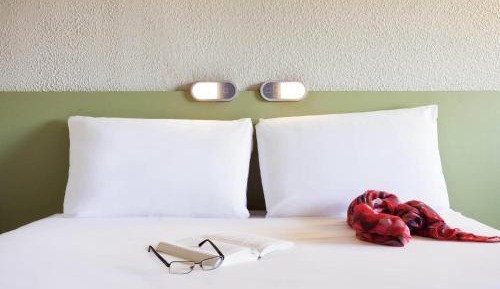 Double room with large bed