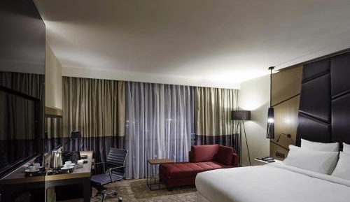 Deluxe Room with King Bed - City View