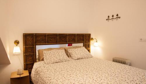 One-Bedroom Loft Apartment with One Queen Bed
