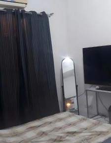 Superior One-Bedroom Apartment