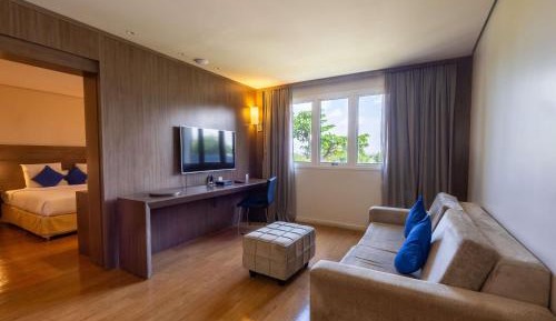 SKC - One King Bed and One Sofa Bed