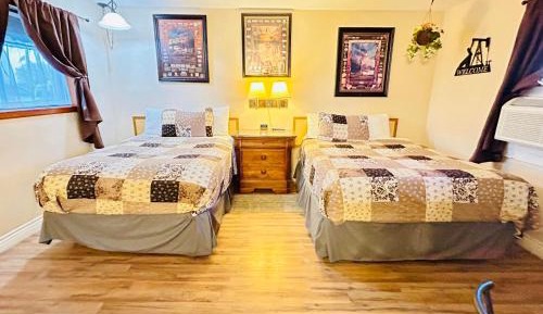 Deluxe Family Room
