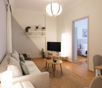 Two-Bedroom Deluxe Apartment with Balcony