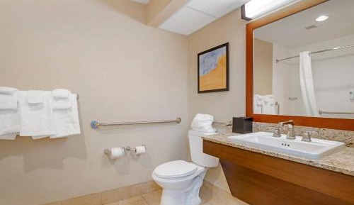 King Suite - Disability Access/Non-Smoking