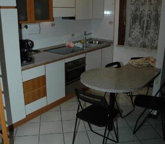 Two-Bedroom Apartment with Mountain View