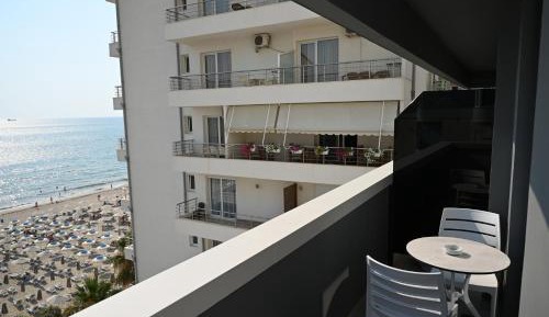 Family Room with Sea View