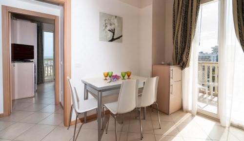 Suite (4 Adults)