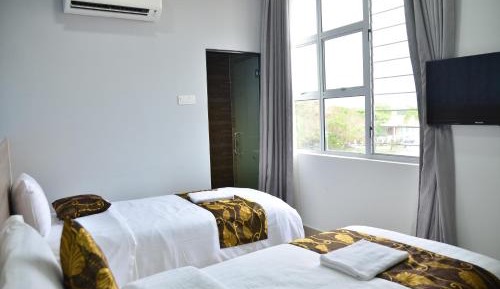 Deluxe Twin Room with Window
