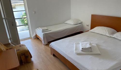 Triple Room with Private Bathroom