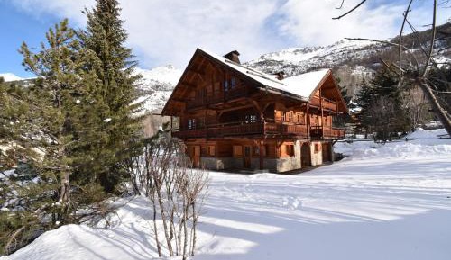 Superior Chalet