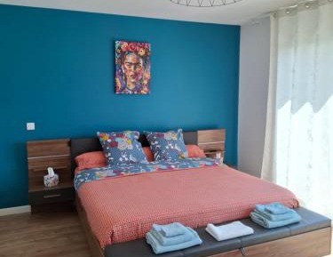 Deluxe King Room