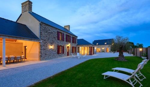 Four-Bedroom Holiday Home