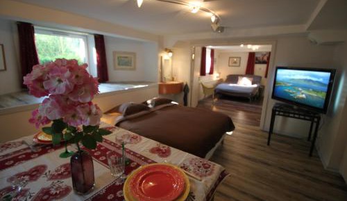 Queen Suite