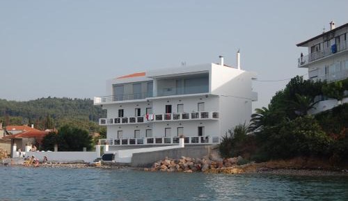 Studio Apartment with Sea View