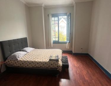 Triple Room with Shared Bathroom
