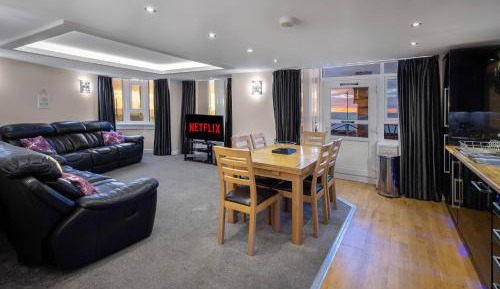 02 Three-Bedroom Premium Apartment with Balcony