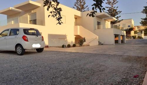 Superior One-Bedroom Apartment with Balcony