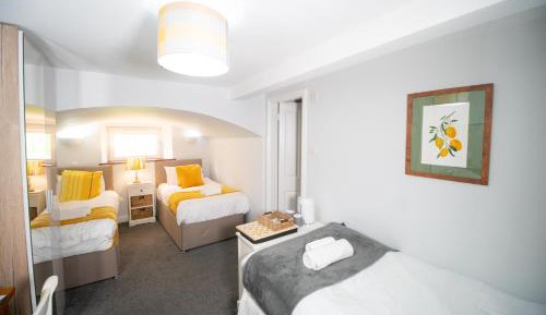 Economy Triple Room
