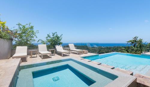 Four-Bedroom Holiday Home