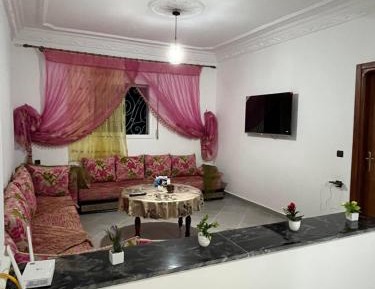 Three-Bedroom Apartment with Mountain View