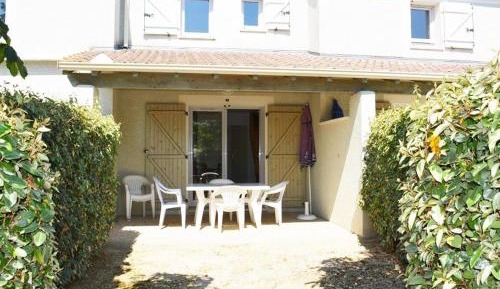 Holiday Home (6 Adults)