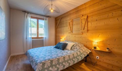 One-Bedroom Apartment with Balcony and Mountain View  