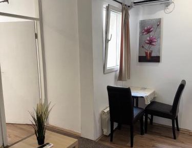 Quadruple Room with Private Bathroom