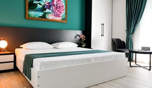 Deluxe King Room