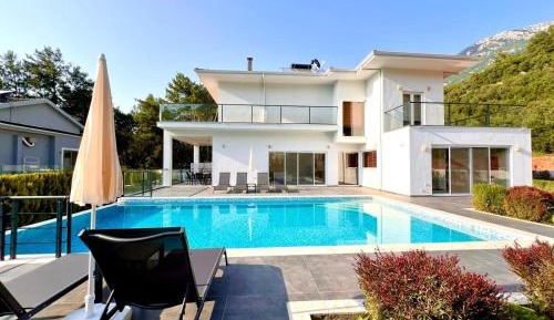 Villa with Private Pool