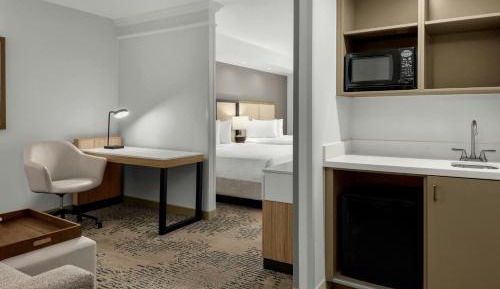 One-Bedroom Suite with Sofa Bed and Roll-in Shower - Mobility and Hearing Accessible
