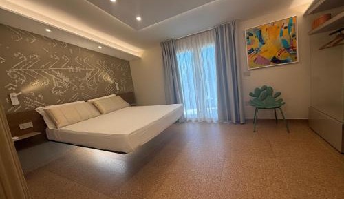 Queen Room with Balcony