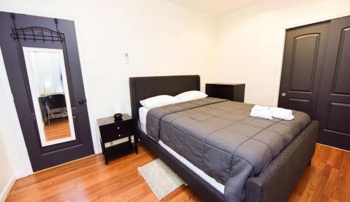 Standard Double Room with Shared Bathroom