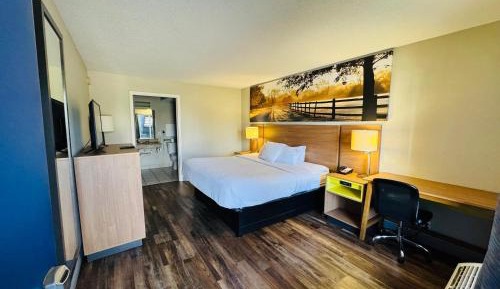 King Room with Tub - Disability Access/Non Smoking